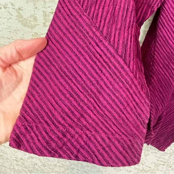 MILL VALLEY Hobo Linen Blend Shirt Asymmetrical Shark Bite Top Purple Striped - Picture 8 of 14